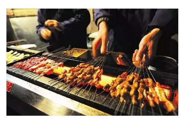 郑州最有名夜市小吃街 深夜食堂,正宗的河南美食